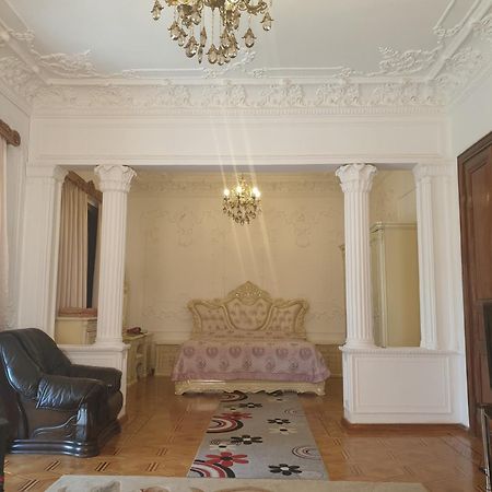 Hotel Royal Kutaisi Exteriör bild