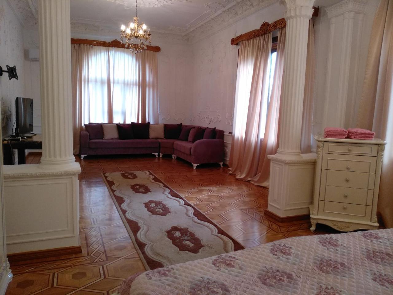Hotel Royal Kutaisi Exteriör bild